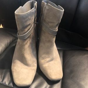 Bandolino Grey boots